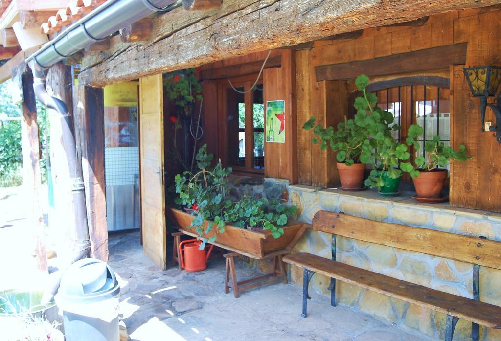 Camping Ain Jaca Cameră foto